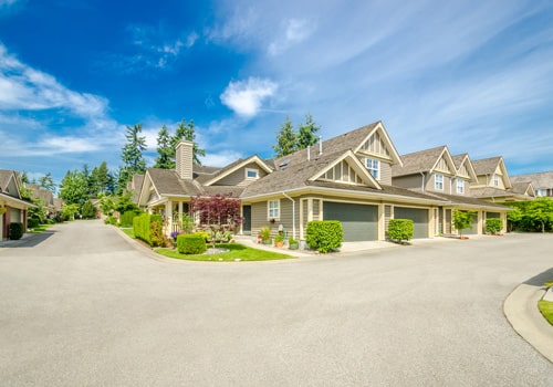BURLINGTON Real Estate - Larissa Sarakaeva, Broker